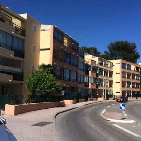 Climatise En Rez-de-jardin, Proche Plage, Avec Garage Prive A - Fr-1-226b-116 Apartment *